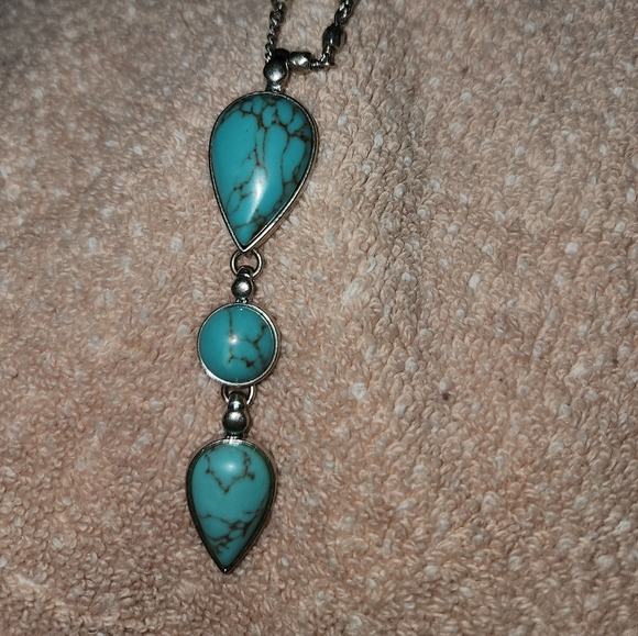 Necklace - Picture 2 of 3